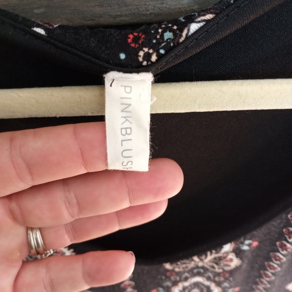 Black Patterned Maternity Shift dress by Pinkblush - Picture 4 of 6